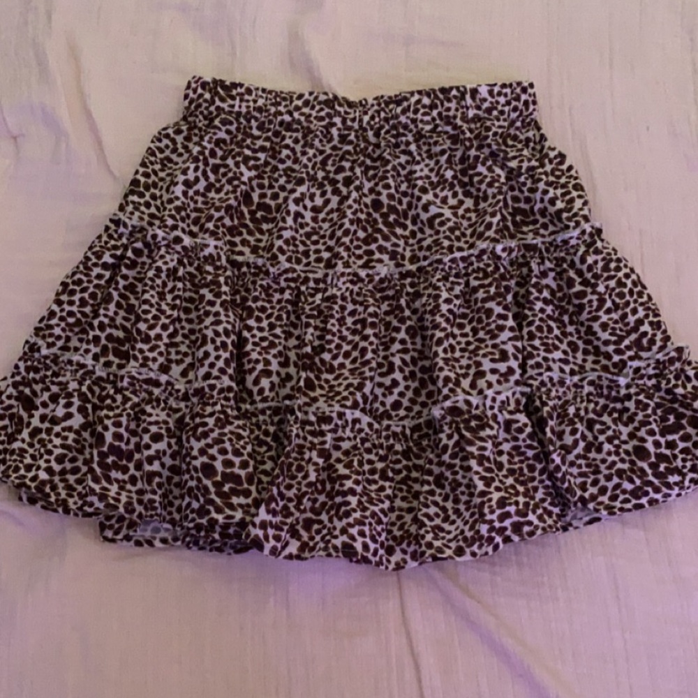 NWOT printed ruffle mini skirt